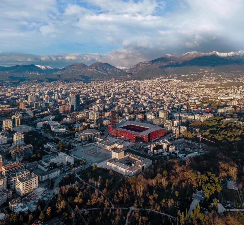 D&E Apartaments Tirana Eksteriør billede